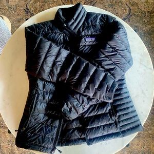Womens Patagonia down sweater jacket